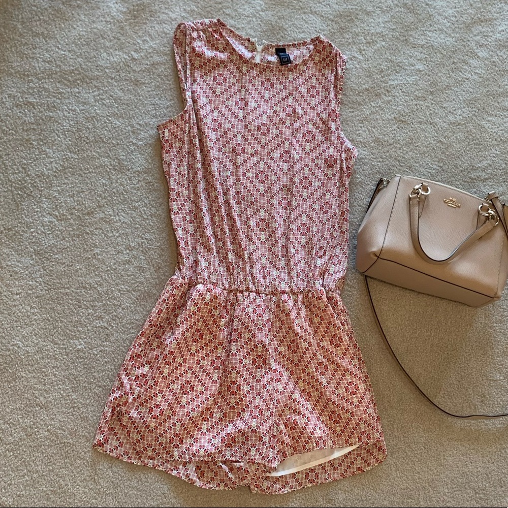 GAP romper !!